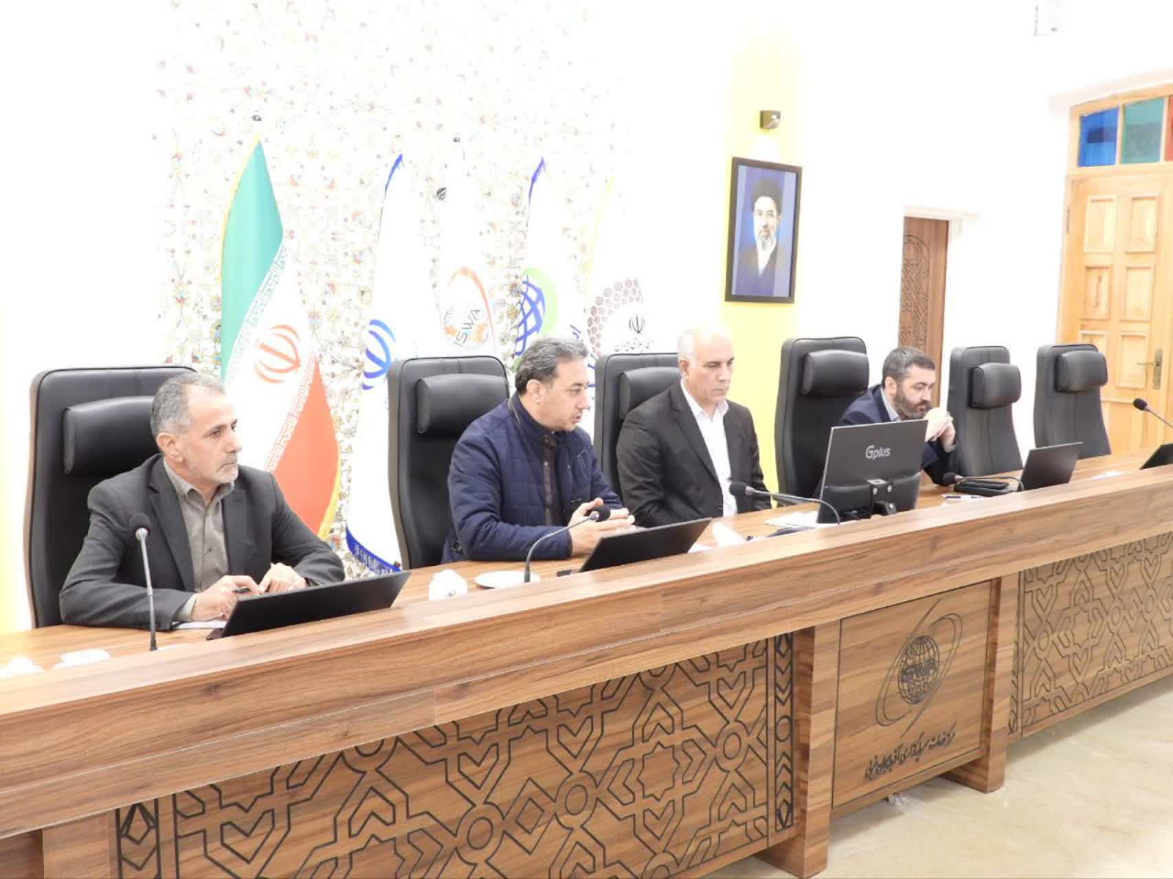 تأکید بر تسهیل سرمایهگذاری و رفع موانع طرحهای اقتصادی