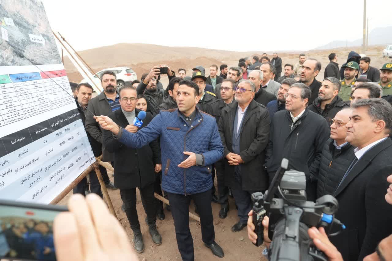 آلبوم تصویری / بازدید معاون امور مجلس رئیس جمهور از روند اجرای عملیات اصلاح هندسی محور خوی - قاپلیق