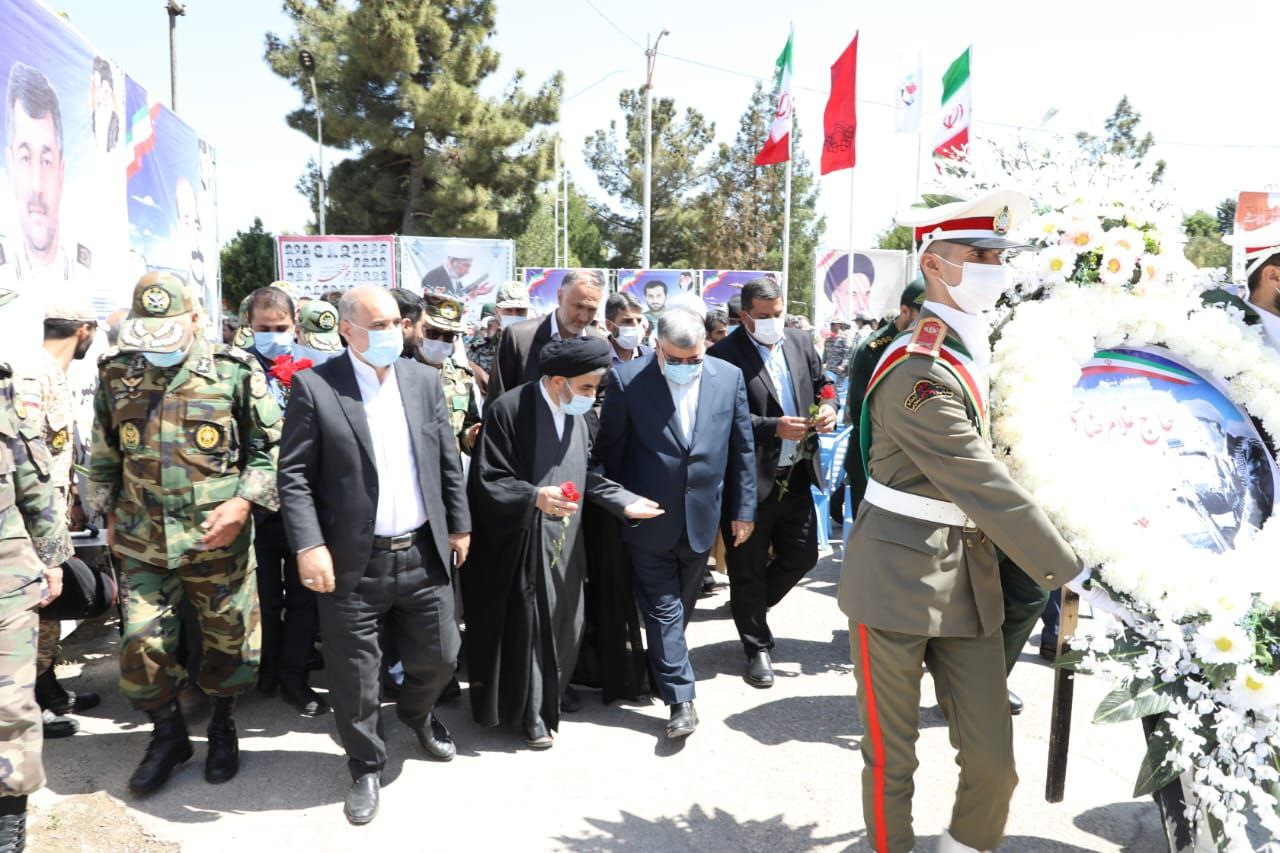 آلبوم تصویری / حضور استاندار آذربایجانغربی در آیین سالگرد رحلت مرحوم حجت الاسلام والمسلمین حسنی