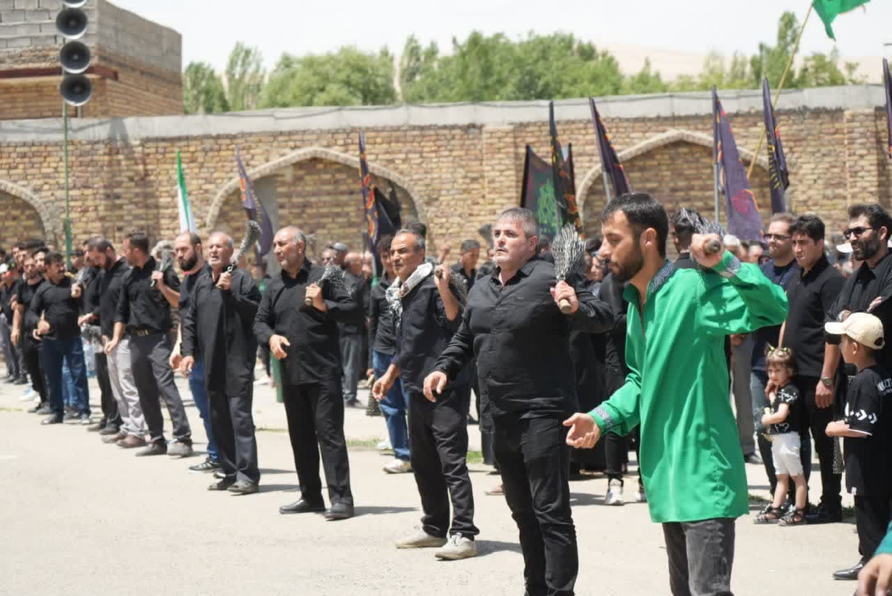 آلبوم تصویری / حضور استاندار آذربایجانغربی در آیین عزاداری تاسوعای حسینی در ارومیه