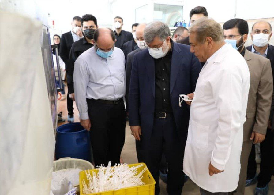 آلبوم تصویری / بازدید استاندار آذربایجان غربی از شرکت های اطلس سرنگ و الماس فیلم آذربایجان و گلناب ارومیه