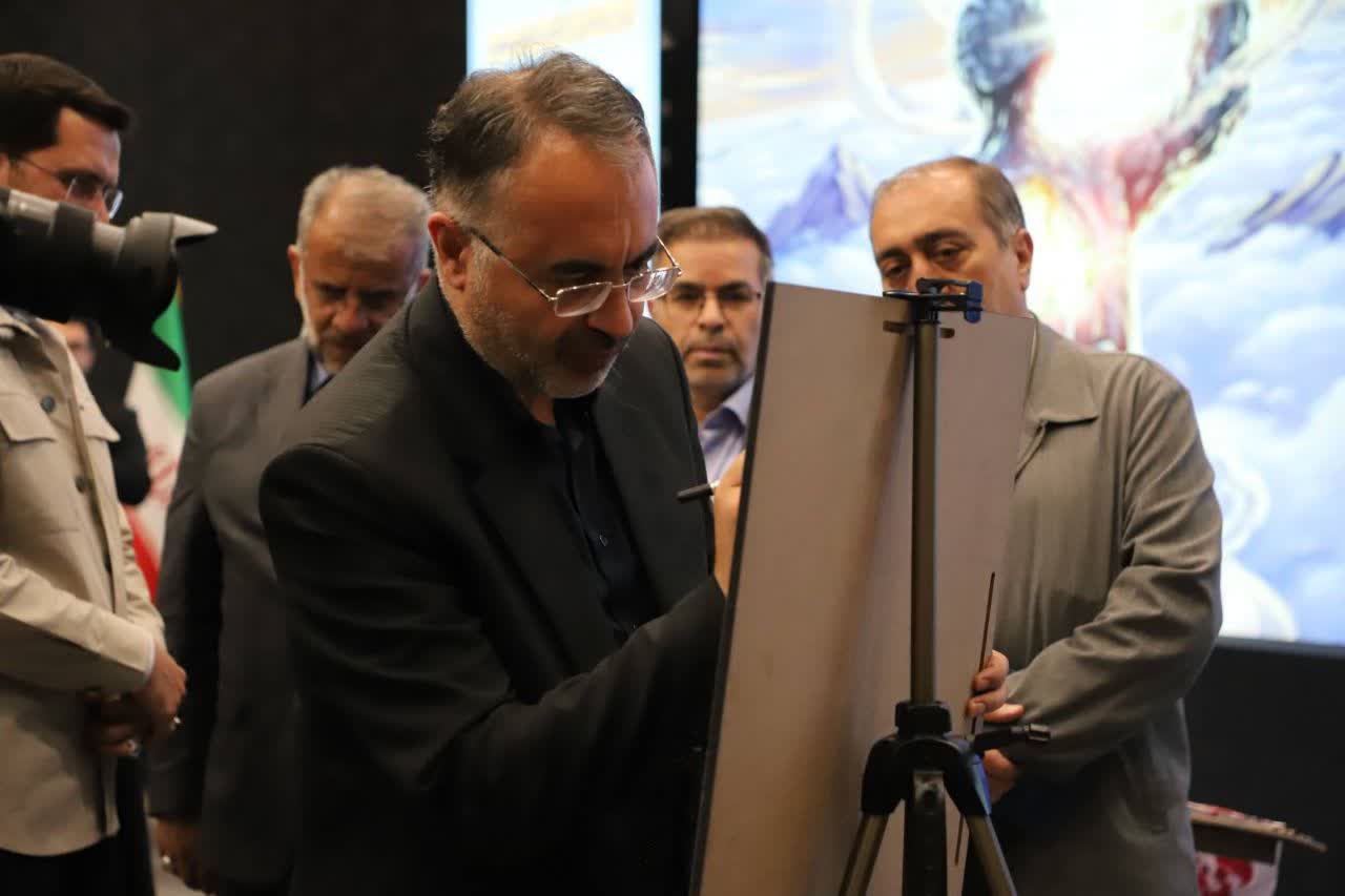 ضروریست هنرمندان تاریخ این روزهای پر آشوب و سرشار از حماسه را با زبان هنر منعکس نمایند