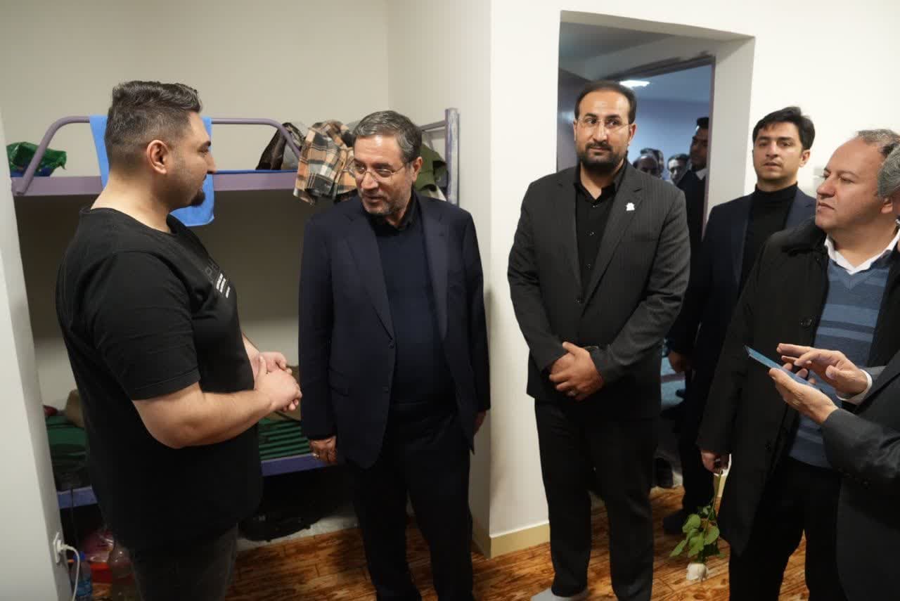 آلبوم تصویری / حضور استاندار آذربایجان غربی در خوابگاه های دانشجویی دانشگاه ارومیه