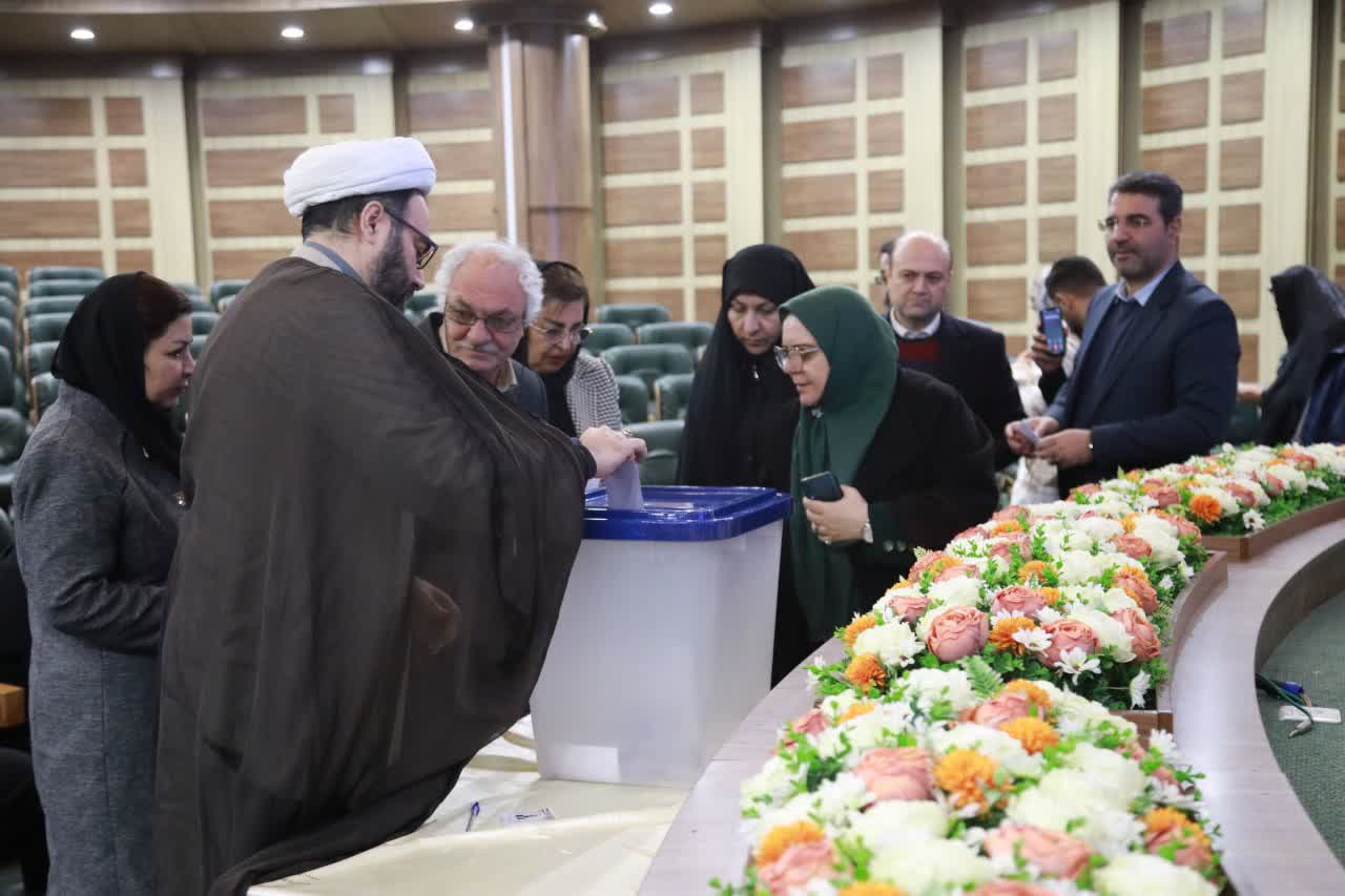 برگزاری انتخابات شورای توسعه و حمایت از سازمان‌های مردم‌نهاد آذربایجان‌غربی + تصاویر