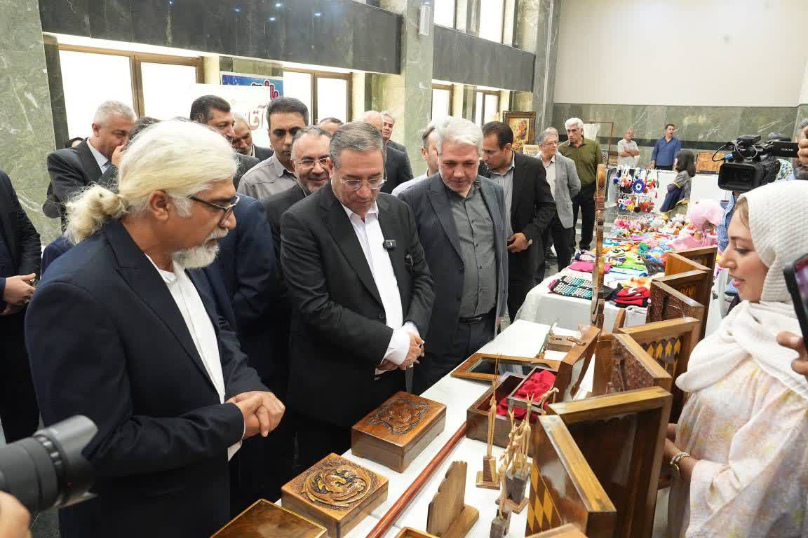 افتتاح نمایشگاه صنایعدستی در ارومیه + تصاویر