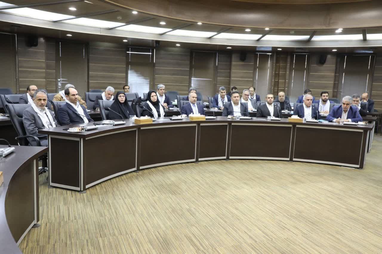 آلبوم تصویری / آیین تجلیل از تلاشگران عرصه میز خدمت به مناسبت گرامیداشت هفته بسیج