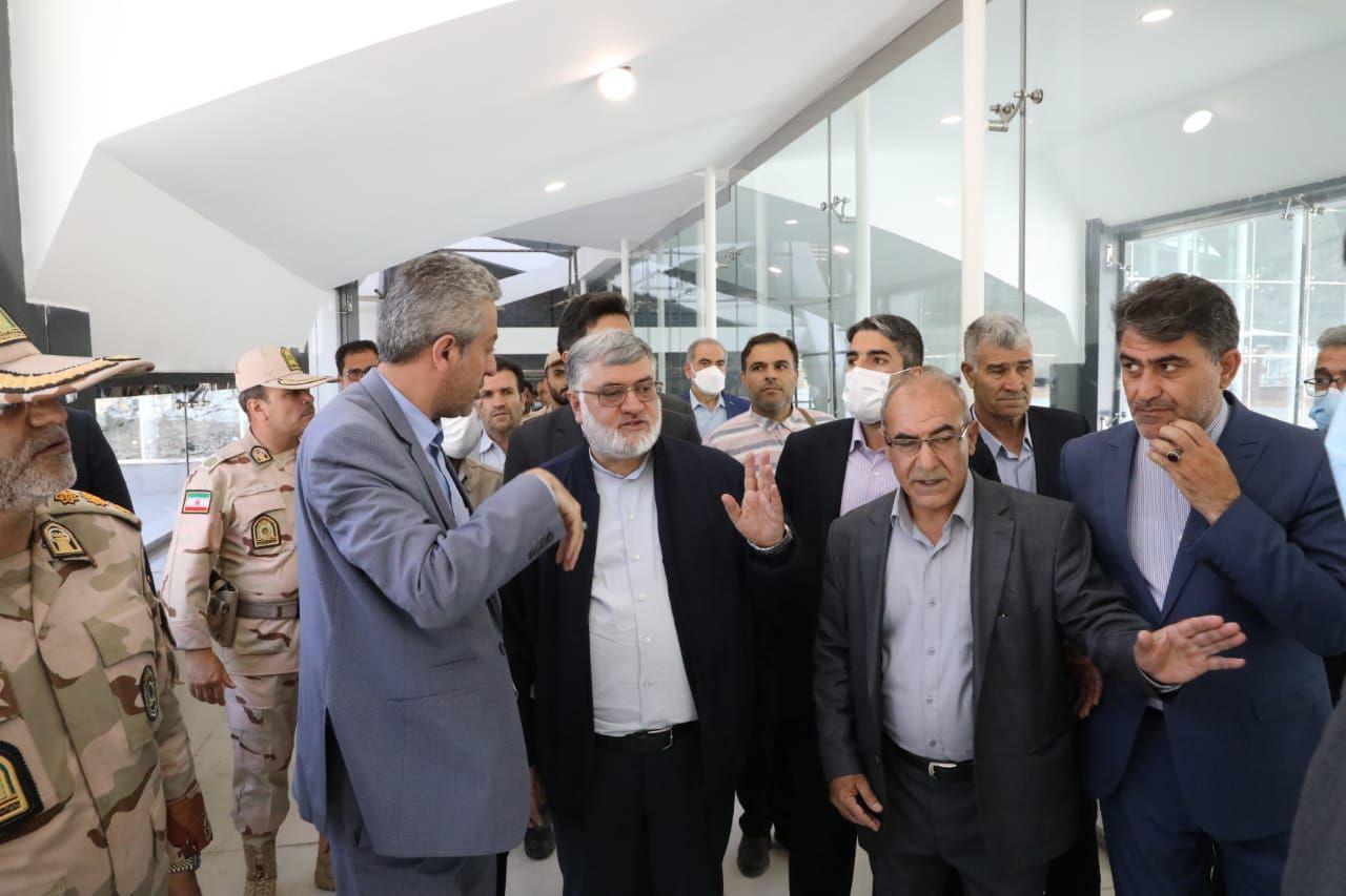 آلبوم تصویری / بازدید استاندار آذربایجانغربی از شهر قطور و روستا و پایانه مرزی رازی