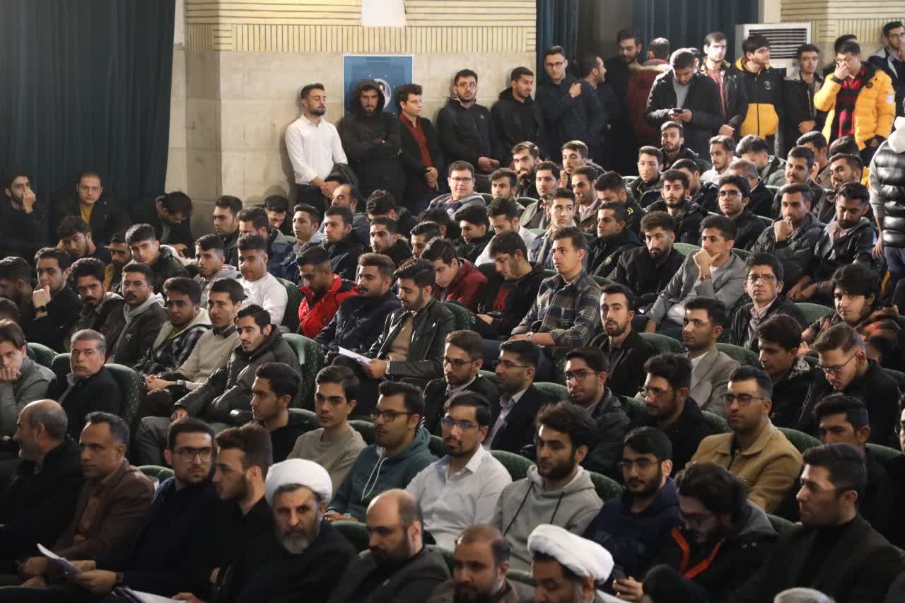 آلبوم تصویری / برگزاری آیین گرامیداشت 16 آذر و روز دانشجو در دانشگاه ارومیه