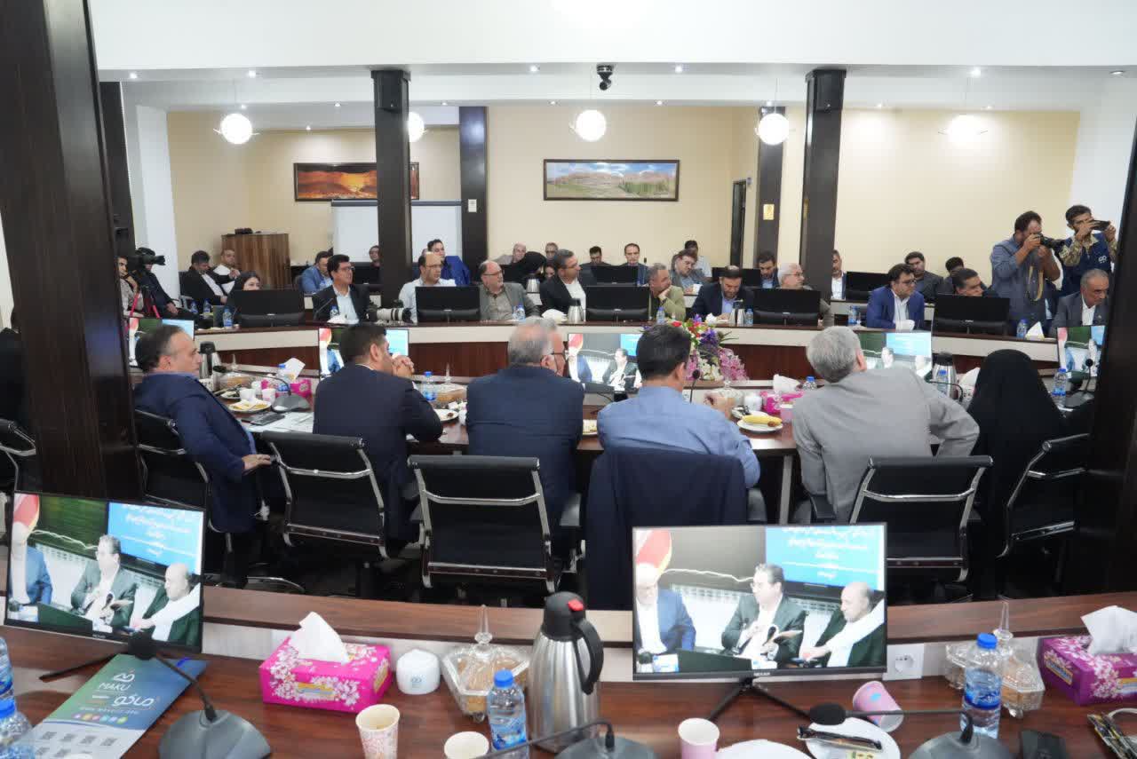 برگزاری نشست مشترک کمیسیون بهداشت و درمان مجلس، وزارت بهداشت و درمان و استانداری آذربایجانغربی