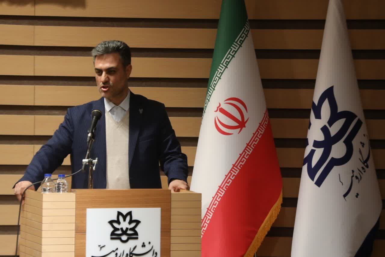 آلبوم تصویری / نشست معاون رئیس جمهور با اساتید دانشگاه های آذربایجان غربی