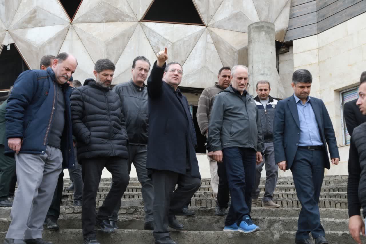 بازدید معاون رئیس‌جمهور و استاندار آذربایجان‌غربی از روند تکمیل پروژه بیمارستان 450 تخت‌خوابی ارومیه + تصاویر