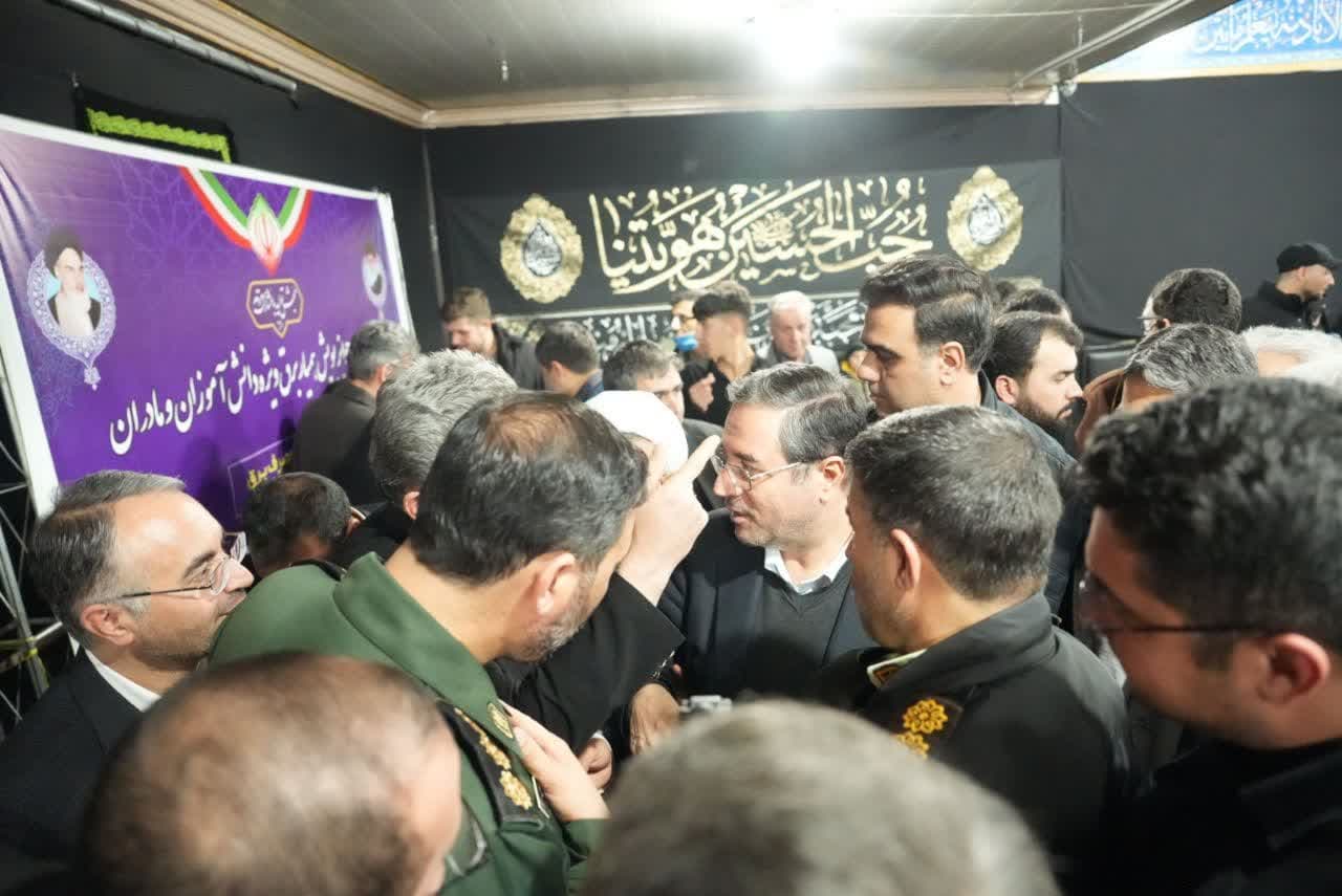 برپایی میز خدمت محله محور با حضور استاندار آذربایجانغربی + تصاویر