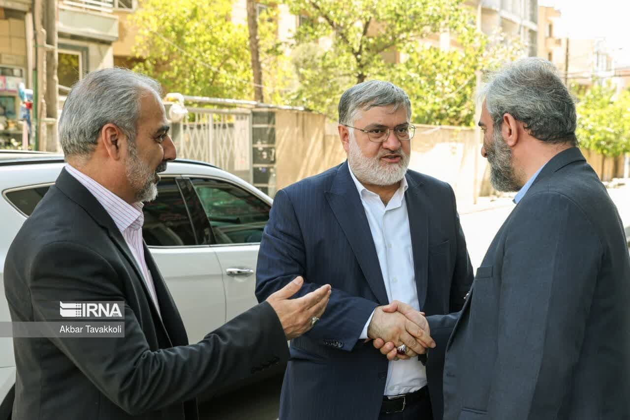 آلبوم تصویری / حضور استاندار آذربایجانغربی در دفتر خبرگزاری ایرنا
