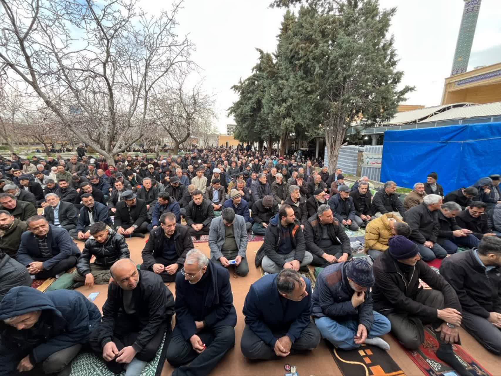 برگزاری نماز باشکوه عید سعید فطر با حضور مردم و مسئولان در ارومیه + تصاویر