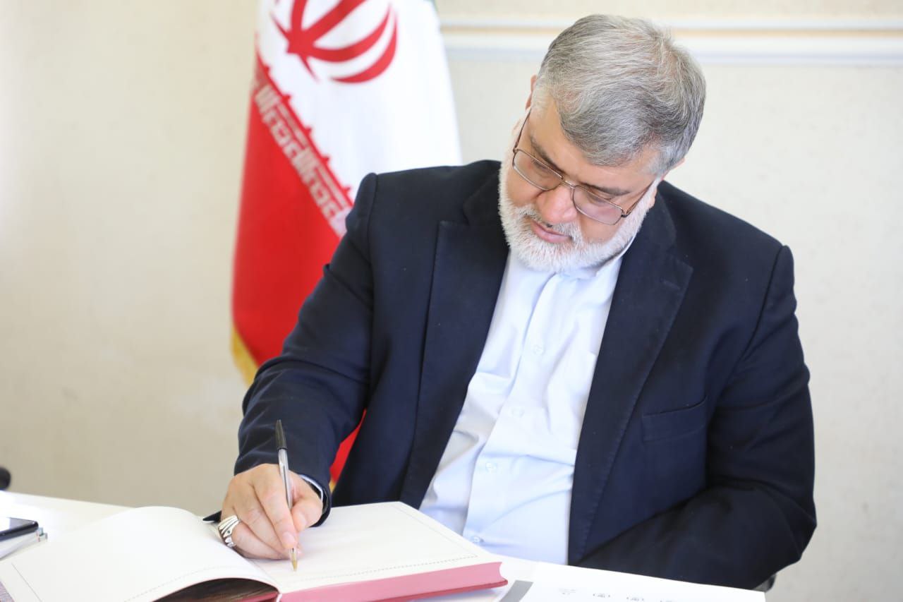 آلبوم تصویری / بازدید استاندار آذربایجان غربی از شرکت های سیمان سفید و گونی گستر ارومیه
