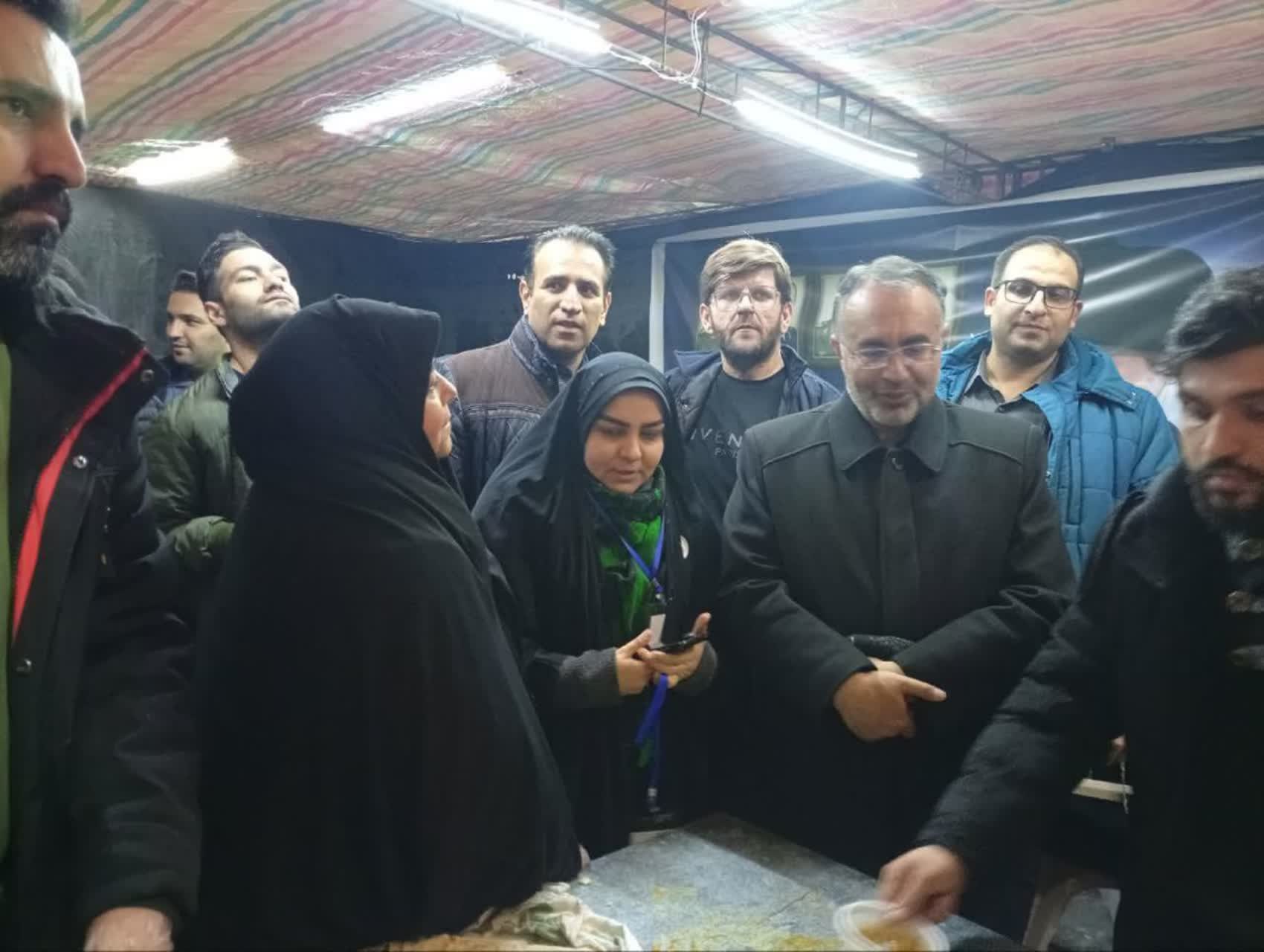 بازدید معاون استاندار آذربایجان‌غربی از فعالیت موکب سازمان‌های مردم نهاد در ارومیه