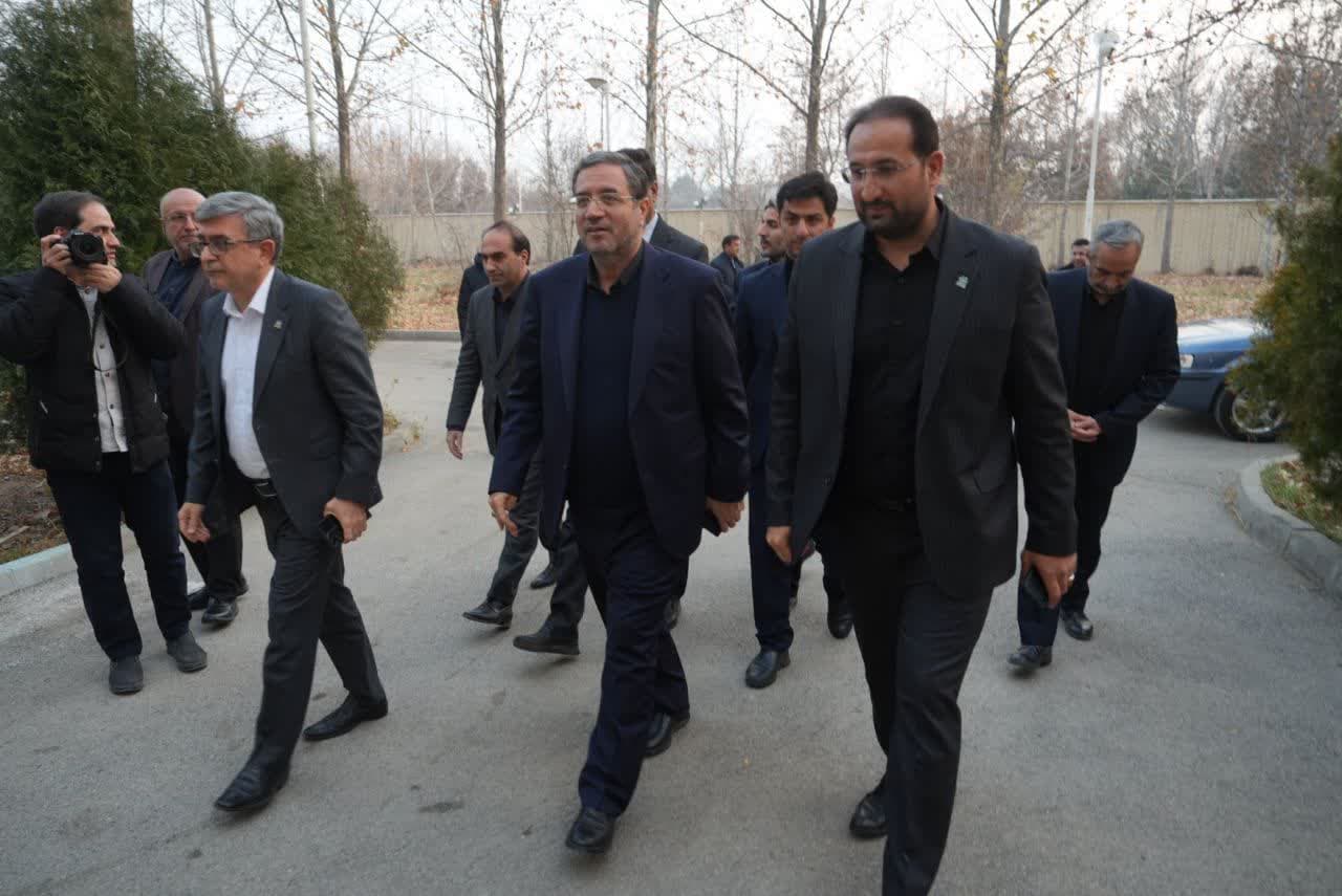 آلبوم تصویری / حضور استاندار آذربایجان غربی در خوابگاه های دانشجویی دانشگاه ارومیه