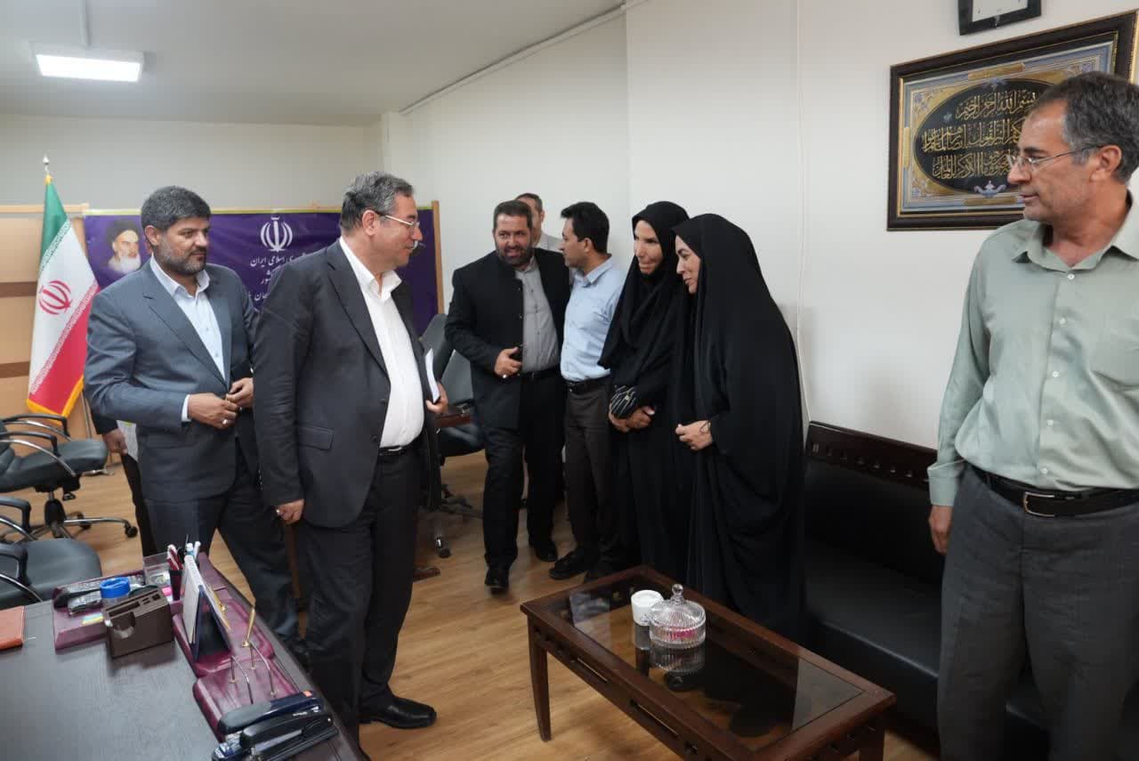 دیدار استاندار آذربایجانغربی با مدیر و کارکنان دفتر امور روستایی استانداری + تصاویر