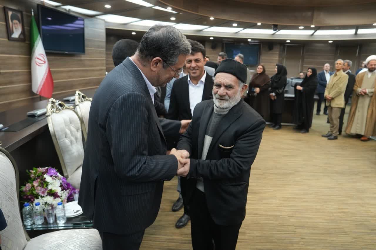 آلبوم تصویری / دیدار استاندار آذربایجانغربی با اقشار مختلف به مناسبت اعیاد نوروز و فطر