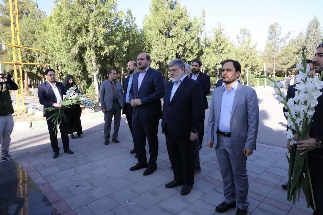 معاون اجرایی رئیس جمهور و سخنگوی دولت وارد ارومیه شدند + تصاویر