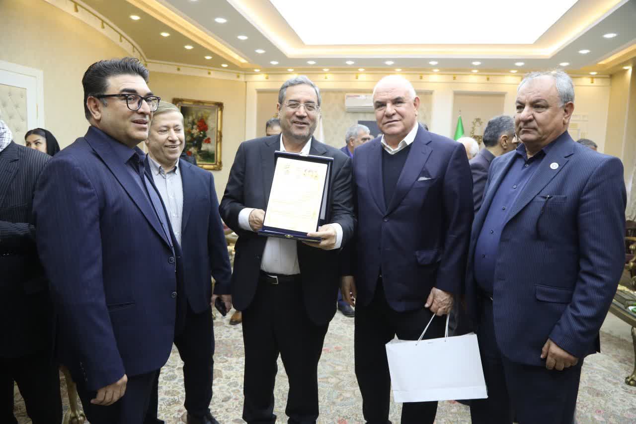 قدردانی استاندار آذربایجان‌غربی از مجاهدت اقتصادی بخش خصوصی در ایام جنگ رمضان