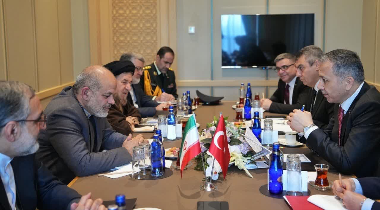 حضور استاندار آذربایجانغربی در نشست مشترک وزراى کشور جمهورى اسلامى ایران و ترکیه + تصاویر