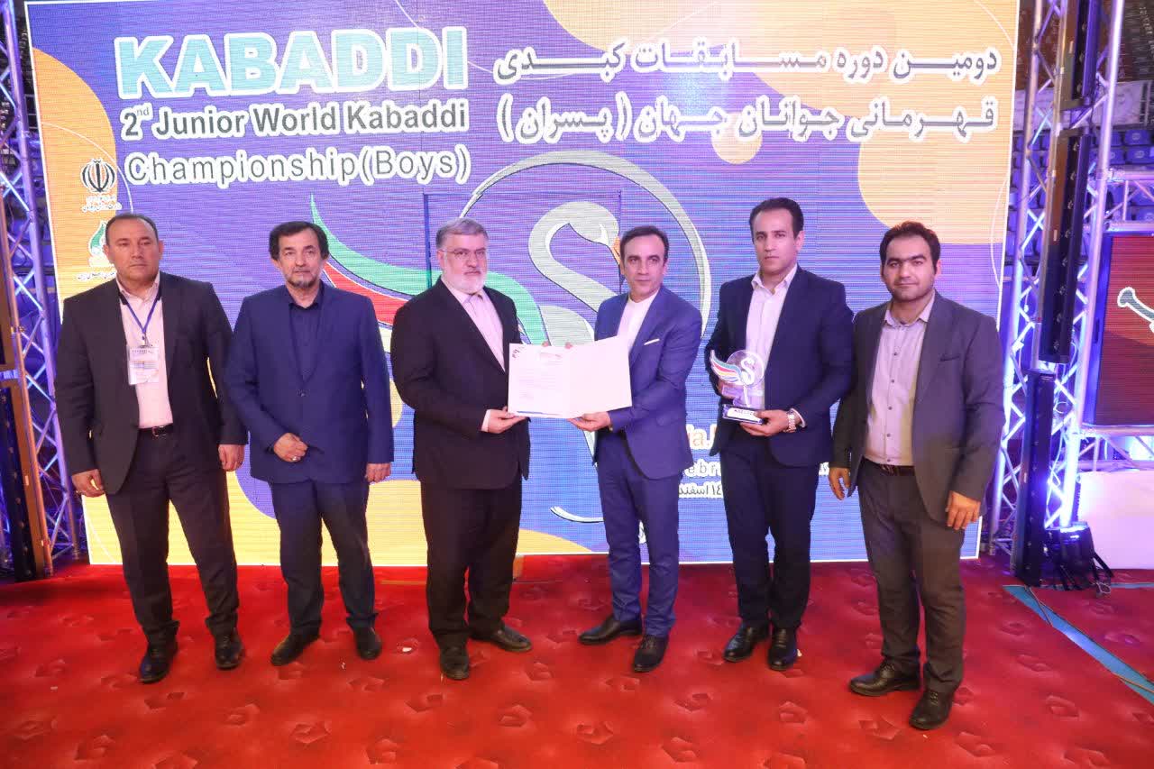 آلبوم تصویری / حضور استاندار آذربایجانغربی در آیین پایانی دومین دوره مسابقات کبدی جوانان جهان