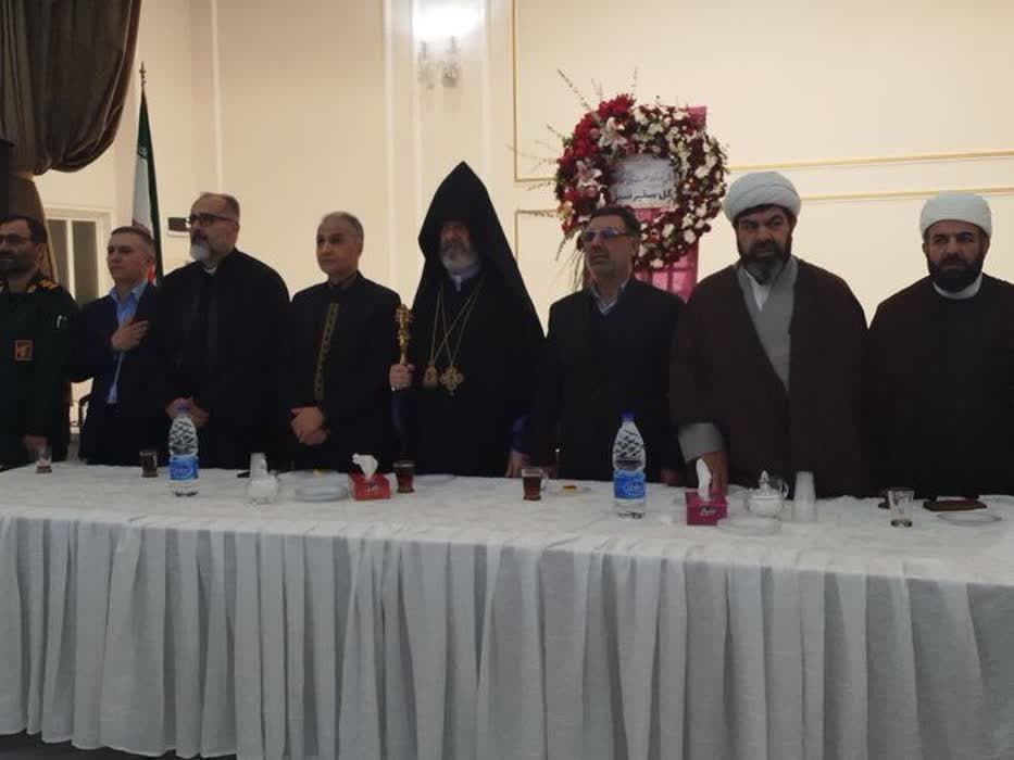 حضور معاون سیاسی و اجتماعی استاندار آذربایجانغربی در مراسم گرامیداشت میلاد حضرت عیسی (ع) + تصاویر