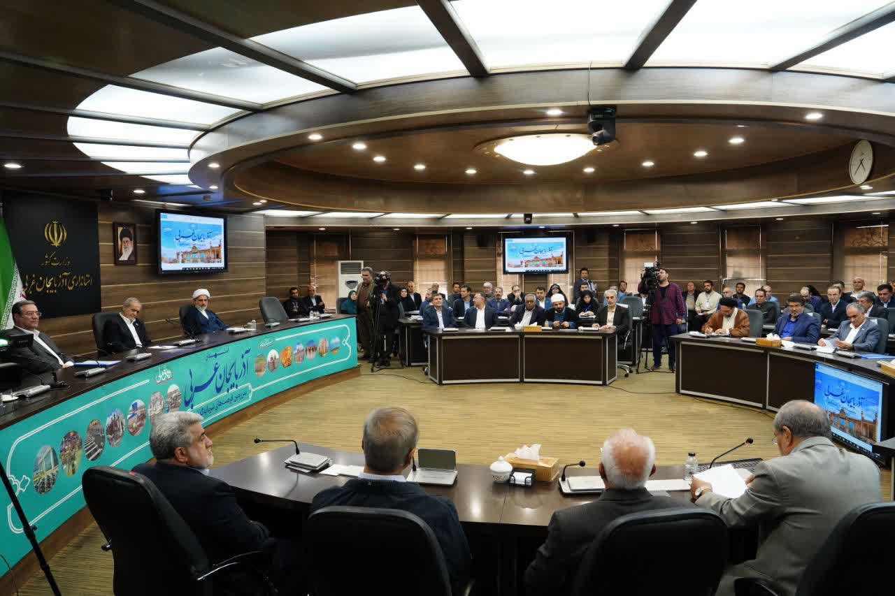 آلبوم تصویری / نشست رئیسجمهور با فعالان سیاسی آذربایجانغربی