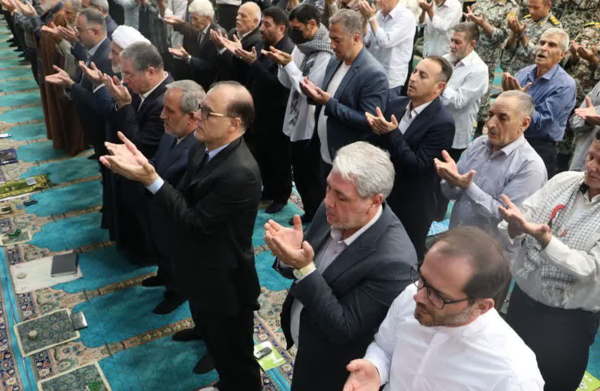 سخنرانی استاندار آذربایجان‌غربی در جمع نمازگزاران ارومیه + تصاویر