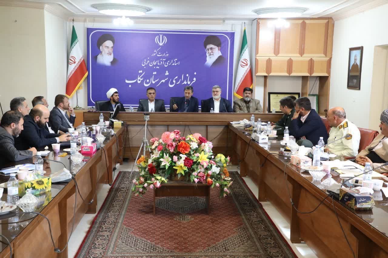 آلبوم تصویری / برگزاری جلسه ستاد محرومیت زدایی بنیاد مستضعفان انقلاب اسلامی در تکاب