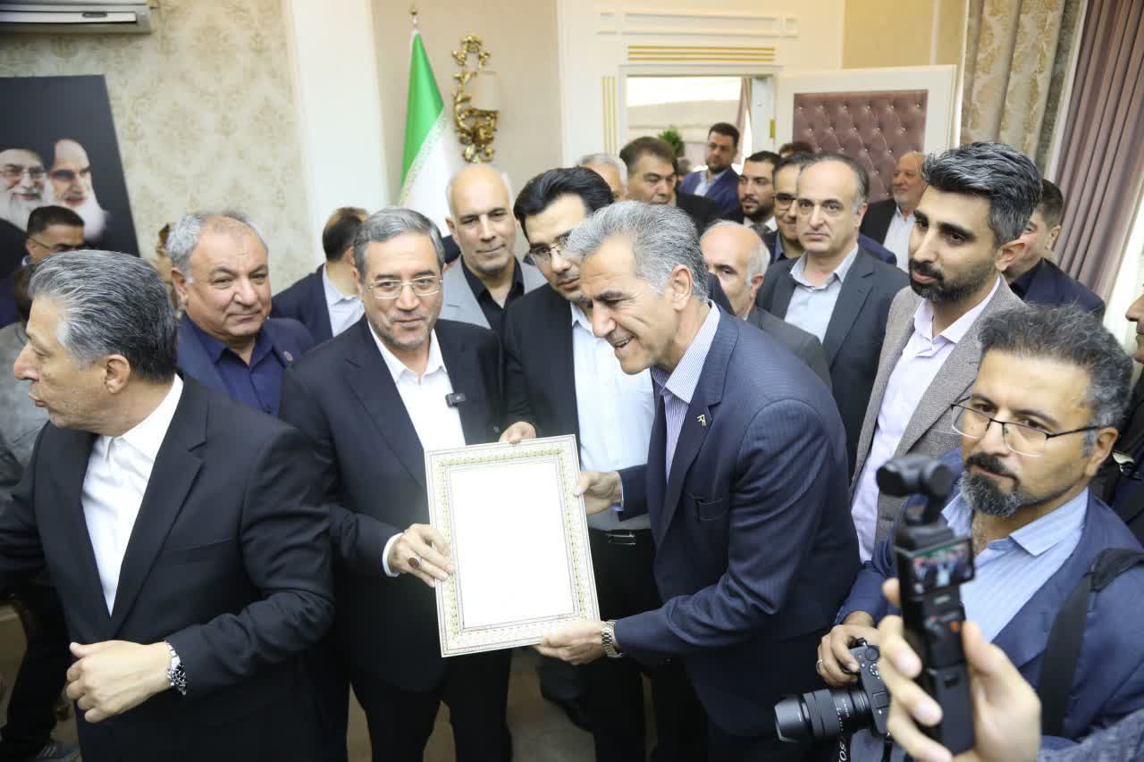 قدردانی استاندار آذربایجان‌غربی از مجاهدت اقتصادی بخش خصوصی در ایام جنگ رمضان