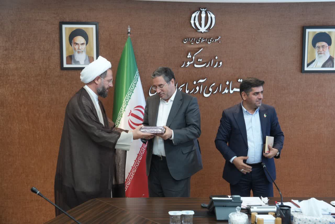 دیدار مدیرکل اوقاف و امور خیریه استان با استاندار آذربایجانغربی + تصاویر