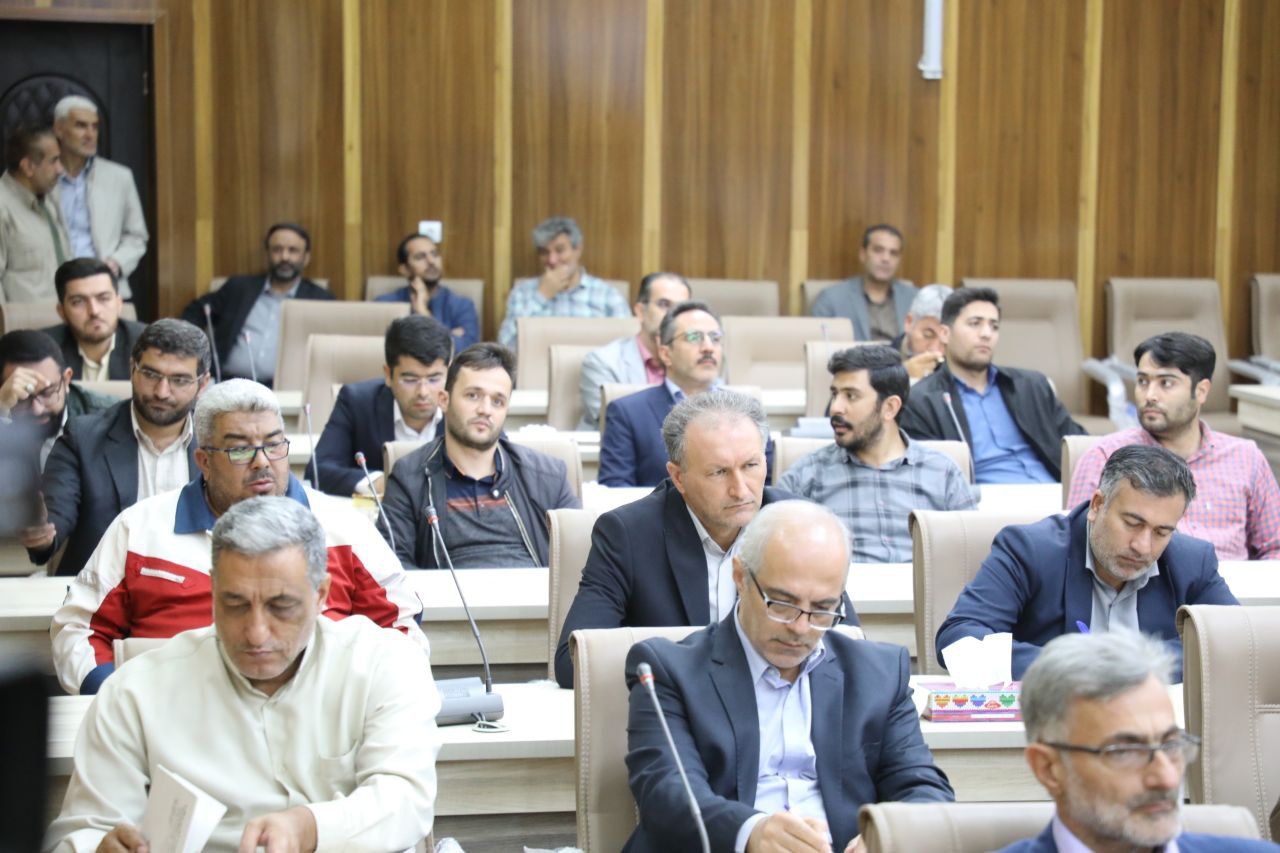 آلبوم تصویری / حضور وزیر کشور در مناطق زلزله زده شهرستان خوی