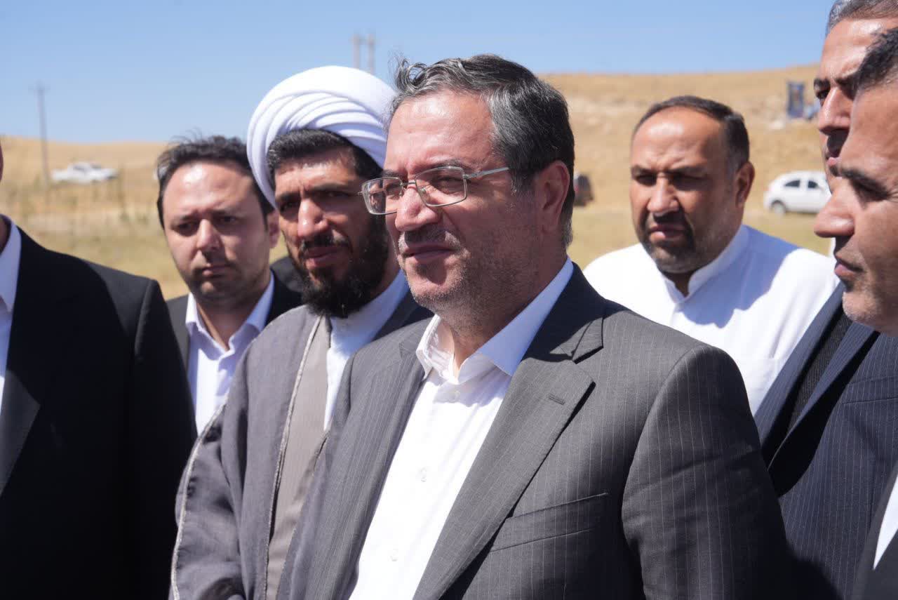 بازدید استاندار آذربایجانغربی از پروژه مجتمع بومگردی و تفریحی در تکاب + تصاویر