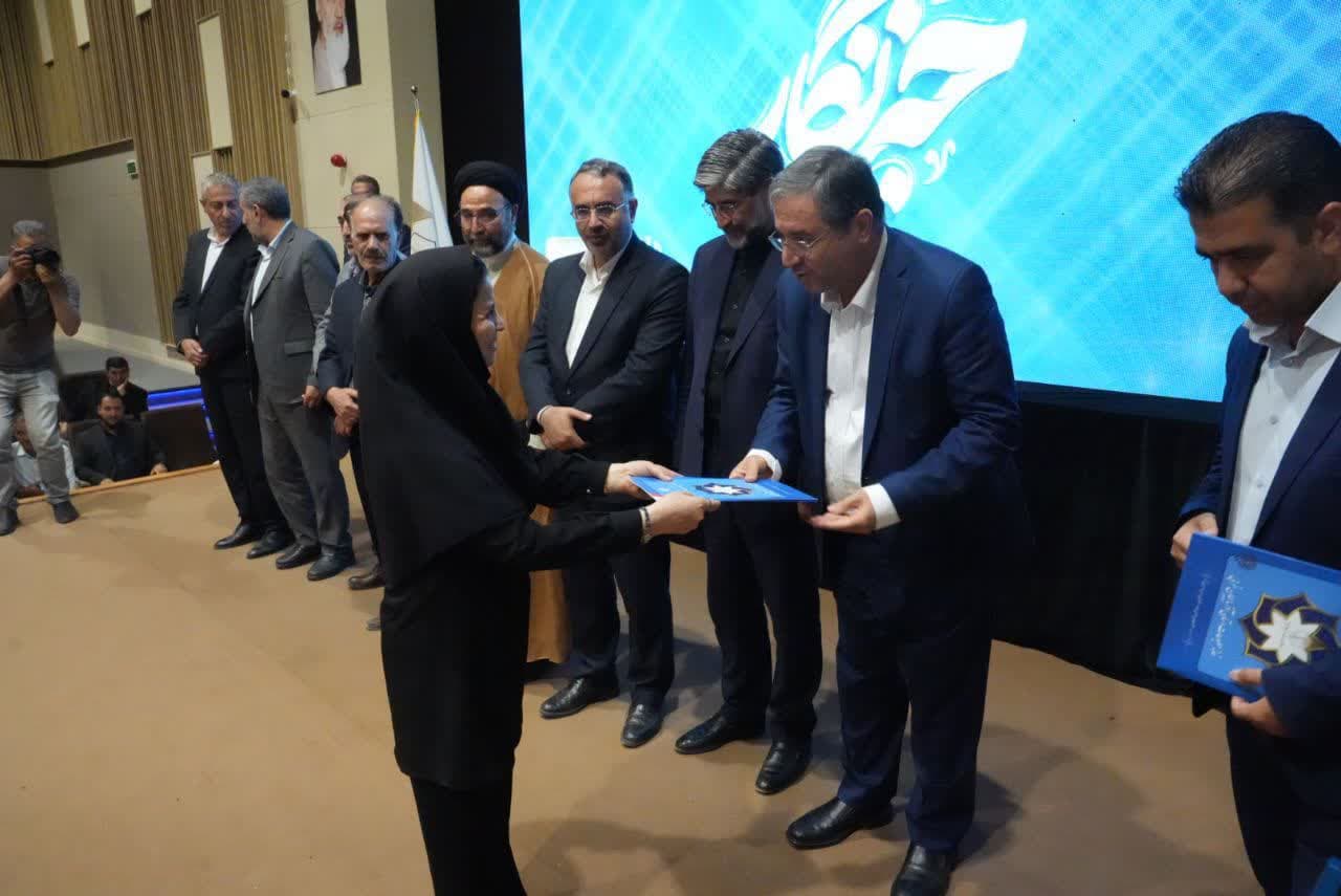 آلبوم تصویری / برگزاری آیین بزرگداشت روز خبرنگار در ارومیه