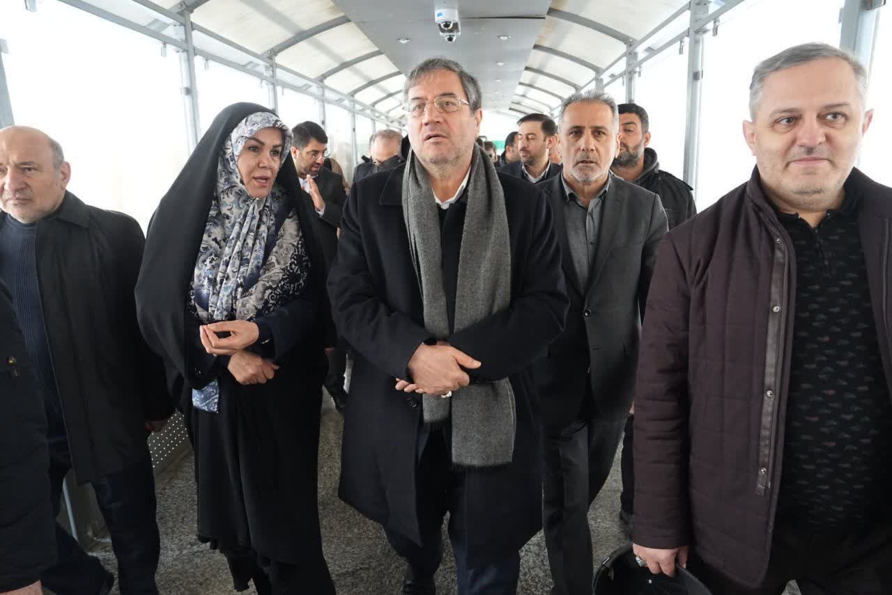 بازدید استاندار آذربایجان‌غربی از سالن مسافری، محوطه گمرک و پایانه مرزی بازرگان + تصاویر