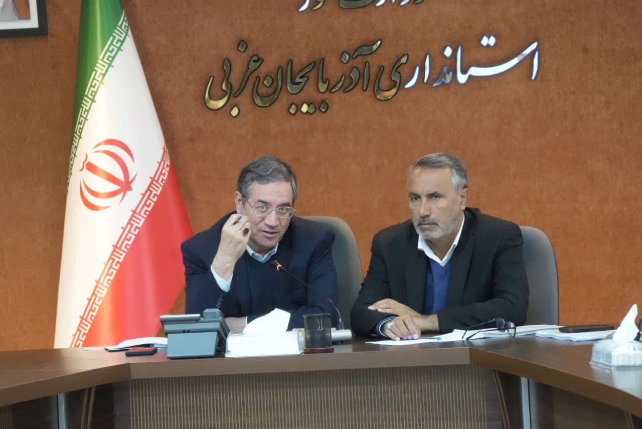 دیدار رئیس و اعضای کمیسیون عمران مجلس شورای اسلامی با استاندار آذربایجانغربی + تصاویر