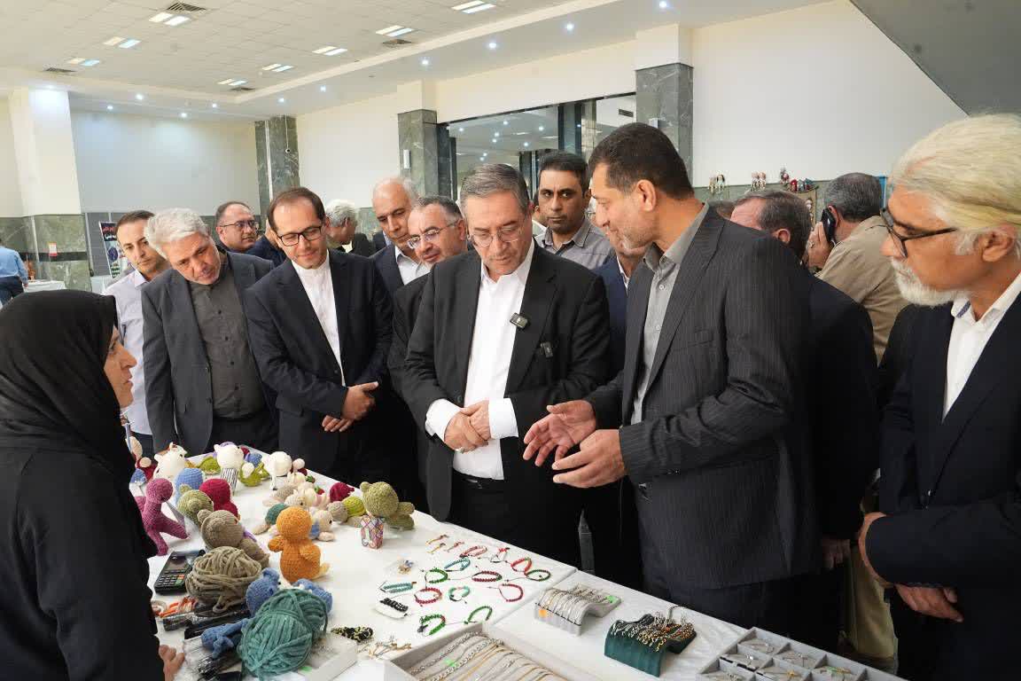 افتتاح نمایشگاه صنایعدستی در ارومیه + تصاویر
