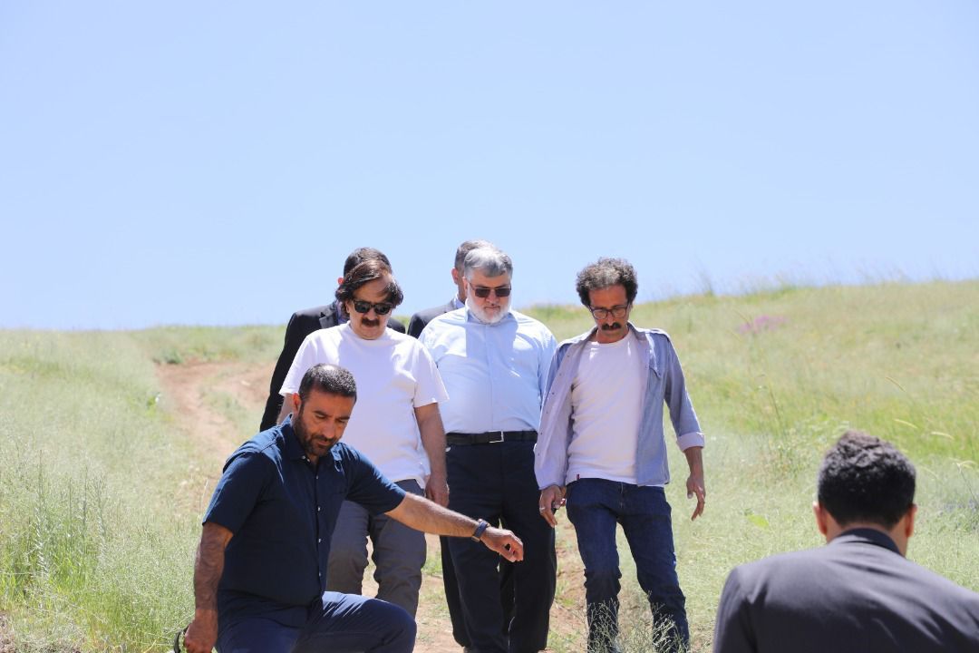 حضور استاندار آذربایجانغربی در محل فیلمبرداری فیلم "در آغوش درخت"