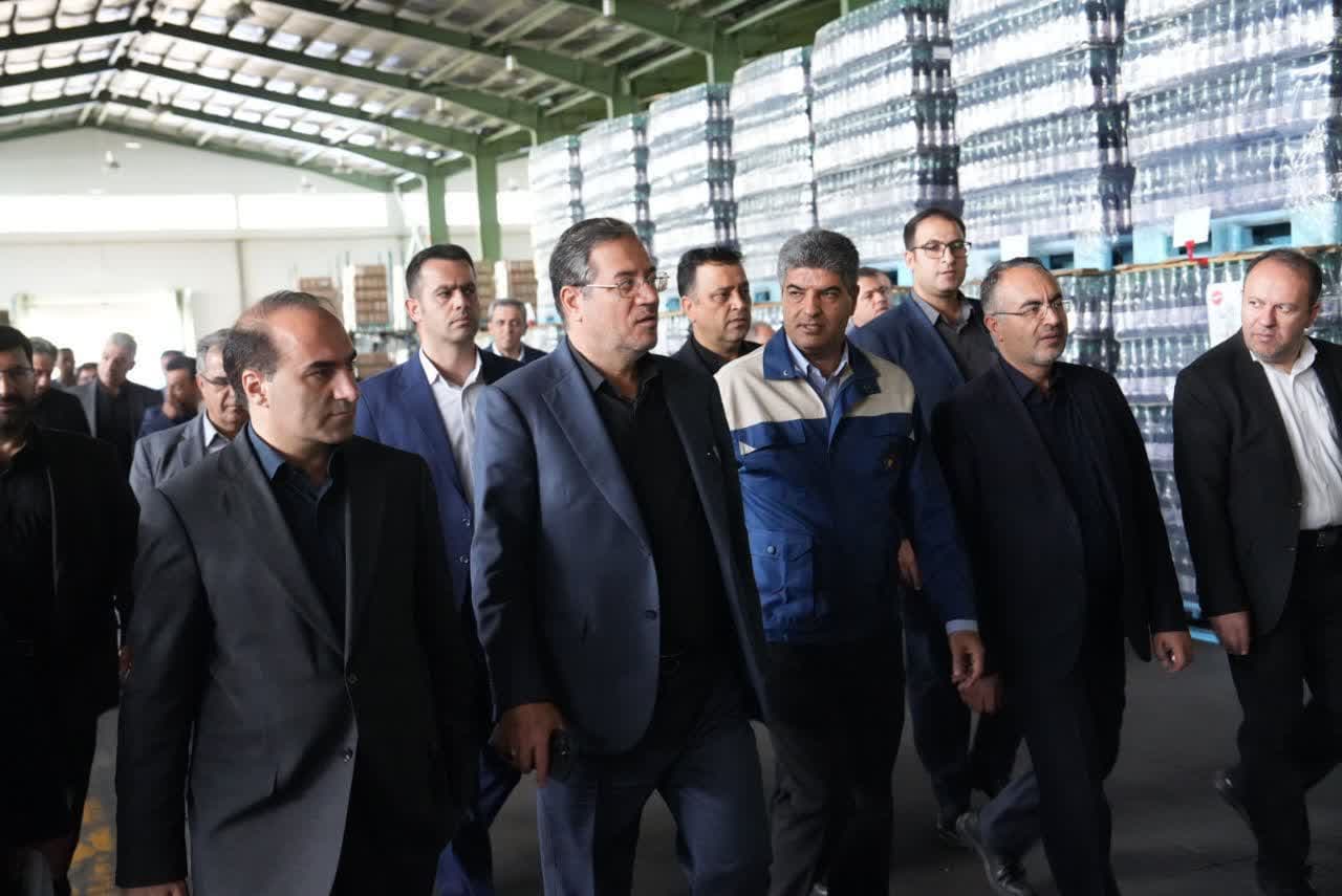 بازدید استاندار آذربایجانغربی از کارخانه پاکدیس ارومیه + تصاویر