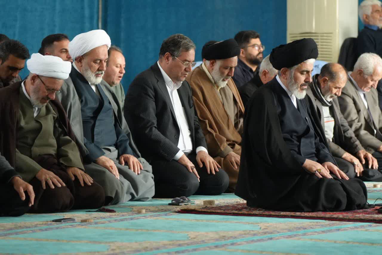 برگزاری نشست مشترک رئیس شورای سیاستگذاری ائمه جمعه کشور، نماینده ولی فقیه در استان و استاندار آذربایجانغربی