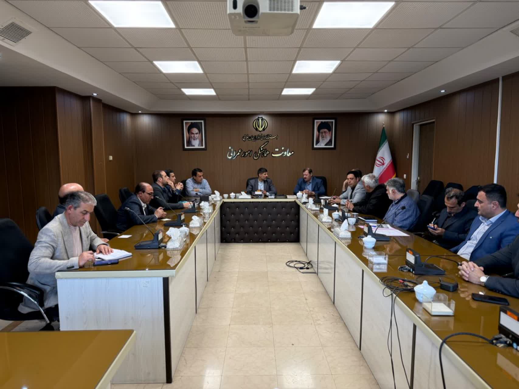 برگزاری جلسه هماهنگی و رفع موانع سرمایهگذاری در آزادراه ارومیه - تبریز