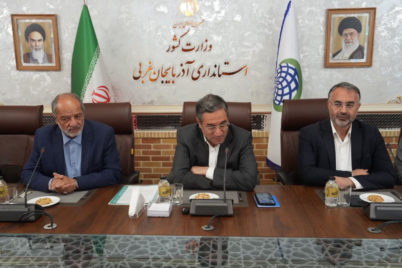 آلبوم تصویری / دیدار رئیس گروه دوستی پارلمانی ترکیه و ایران با استاندار آذربایجانغربی