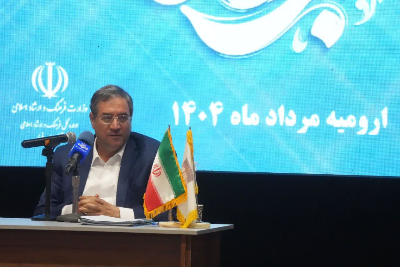 آلبوم تصویری / برگزاری آیین بزرگداشت روز خبرنگار در ارومیه