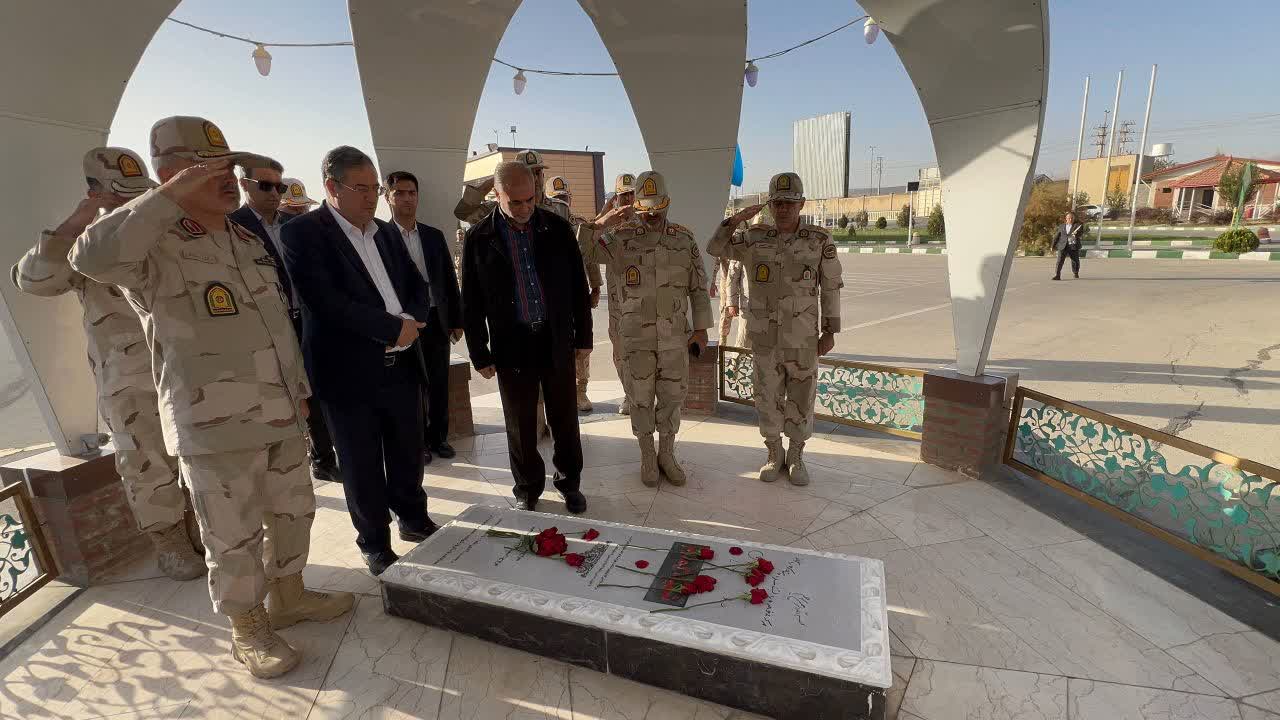 حضور استاندار آذربایجانغربی در فرماندهی مرزبانی استان + تصاویر