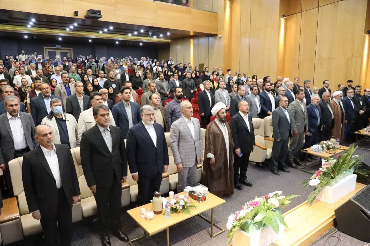 آلبوم تصویری / برگزاری آیین اختتامیه نهمین همایش بین المللی شمس و مولانا در خوی
