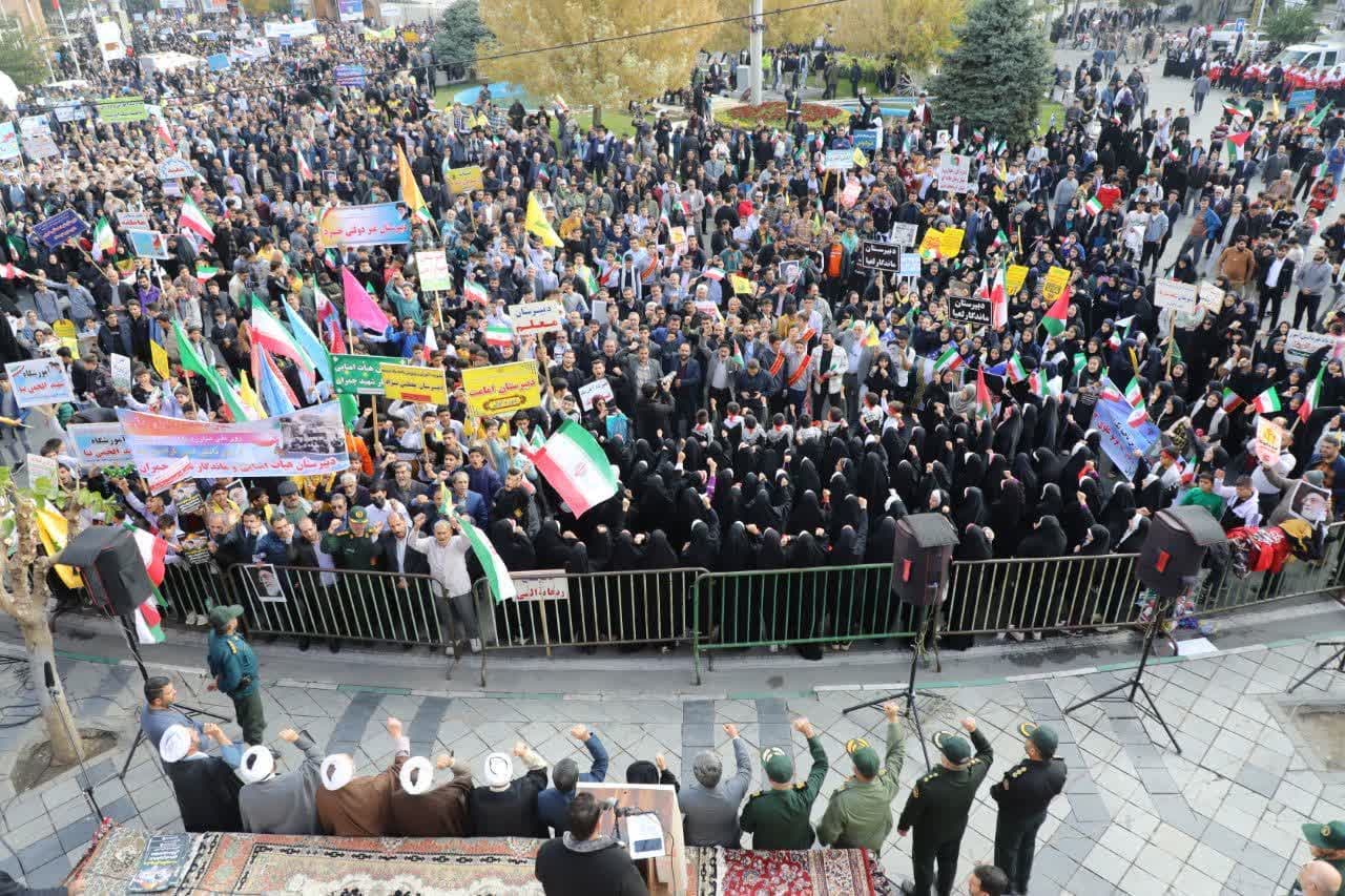 آلبوم تصویری / برگزاری راهپیمایی یوم الله 13 آبان و روز ملی مبارزه با استکبار جهانی در ارومیه