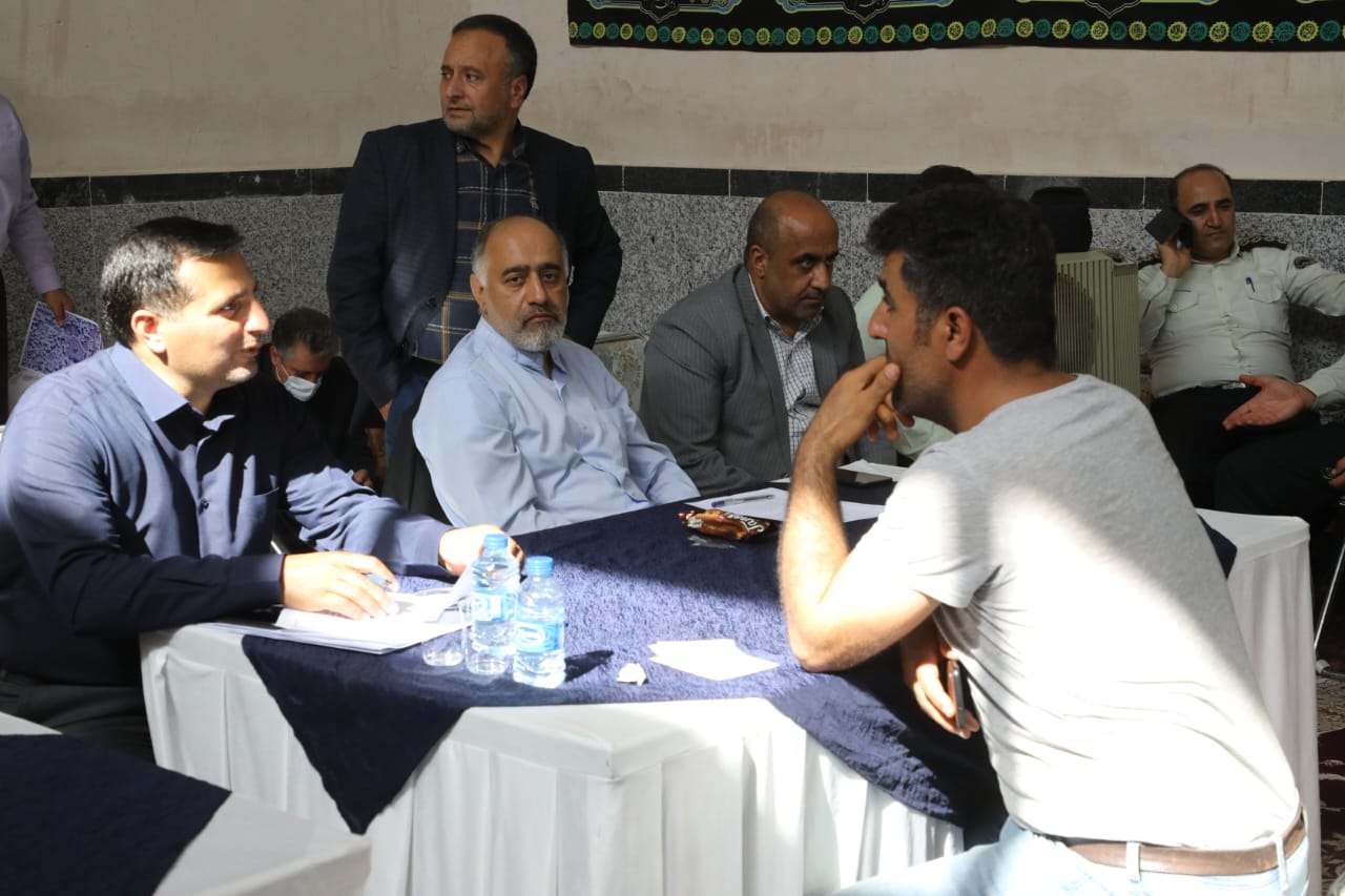 آلبوم تصویری / تشکیل میز ارتباطات مردمی با حضور معاونین استاندار، مدیران ستادی استانداری و مدیران استانی