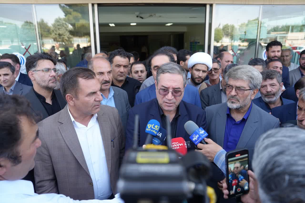 برگزاری نشست استاندار آذربایجانغربی با فعالان اقتصادی و سرمایهگذاران میاندوآب + تصاویر